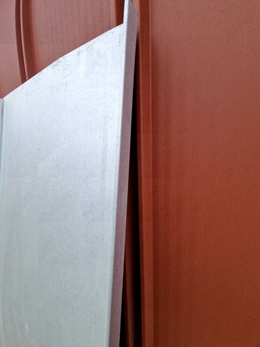 Blacha na dach ścianę