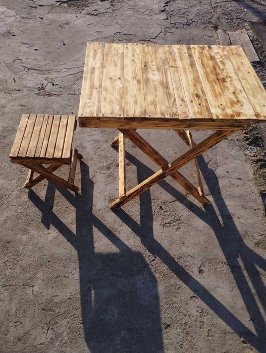 Раскладные стулья и столики. Лофт мебель по каталогу. Подстолье.