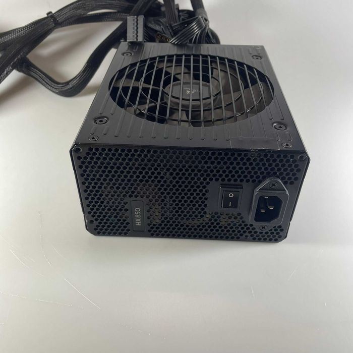 Zasilacz Corsair HX850 850W 80 PLUS PLATINUM (OPIS)