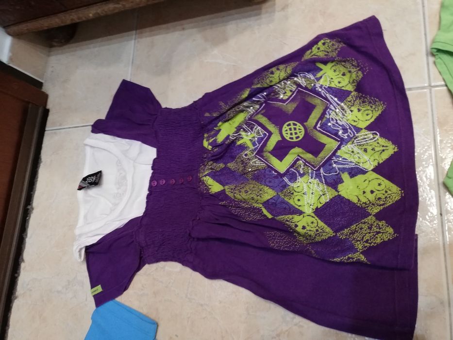 Cada t-shirt 8 anos só