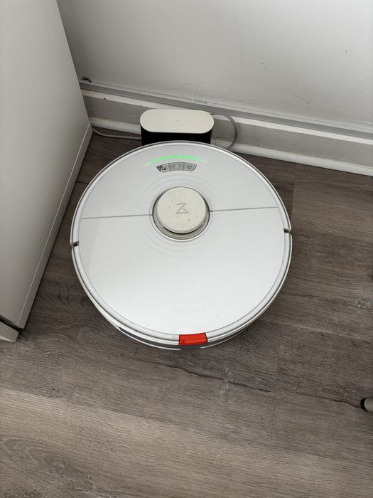 Robô Aspirador Roborock S5 Max (aspira e passa pano).