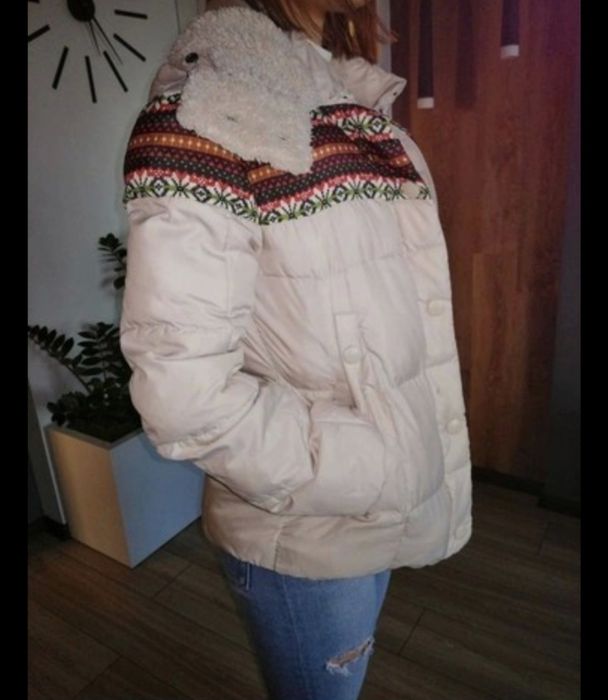 Kurtka zimowa XS kremowa