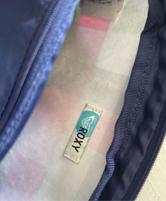 Mochila e estojo da roxy