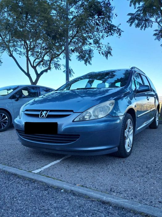 Peugeot 307 Break Executivo (2005) – Teto Panorâmico & Extras