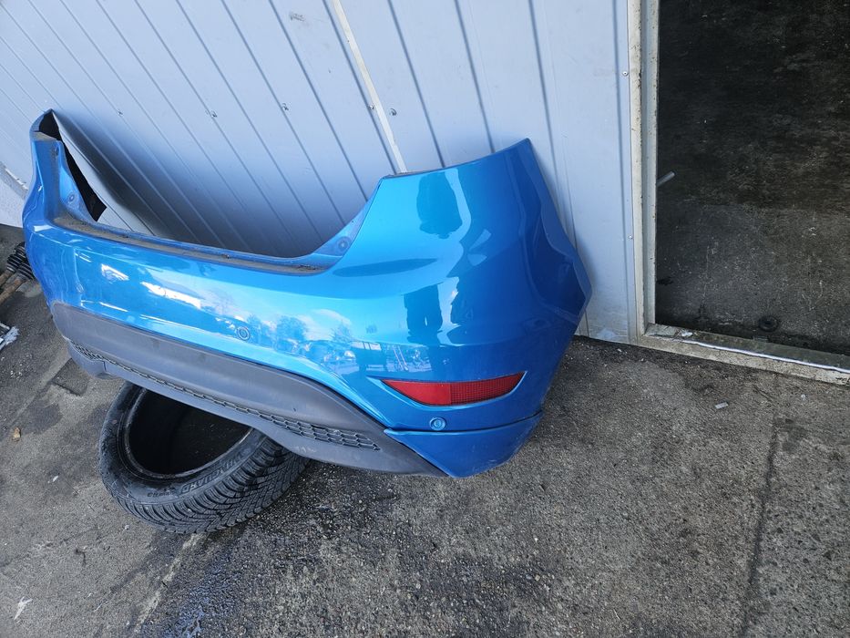 Zderzak tyl Ford Fiesta MK7 lift 4PDC kolor ZC