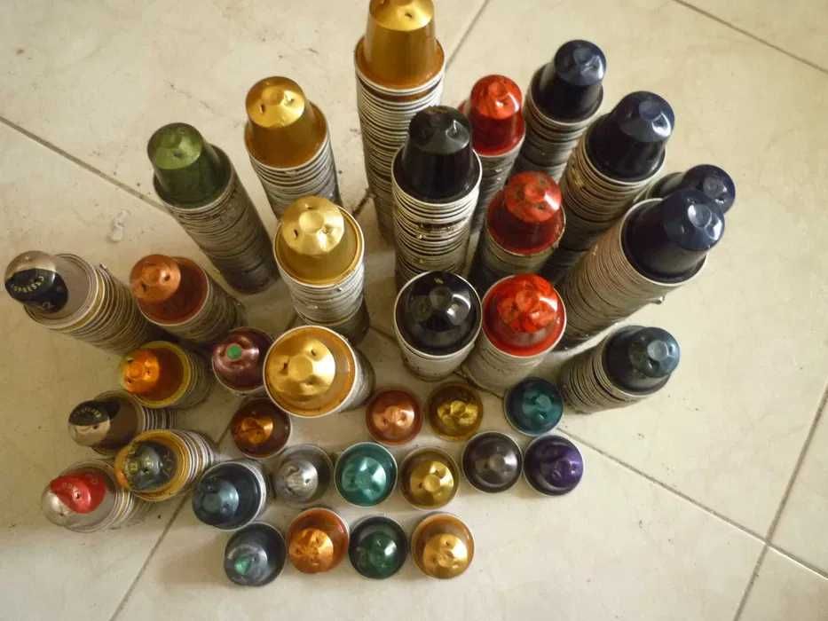 Cápsulas Nespresso vazias e limpas, de várias cores, à escolha