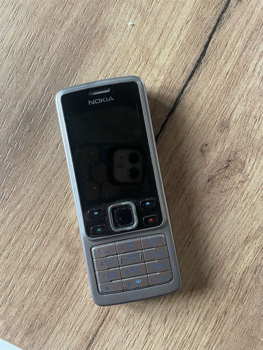 Продам телефон рабочий