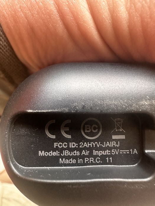 Навушники Jlab.В гарному стані