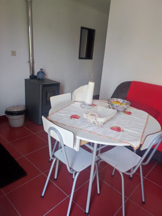 Vendo espaço rústico com casa remodelada a 10 minutos de carro a Vila