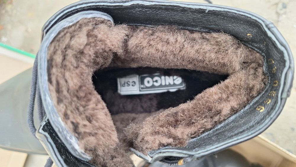 Новые зимние ботинки в коробке, тёплые, классические, стильные