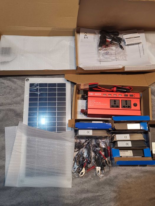 Zestaw solarny do kampera, przyczepy, namiotu i domu letniskowego.