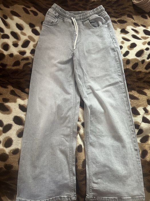 Дитячі джинси в гарному стані