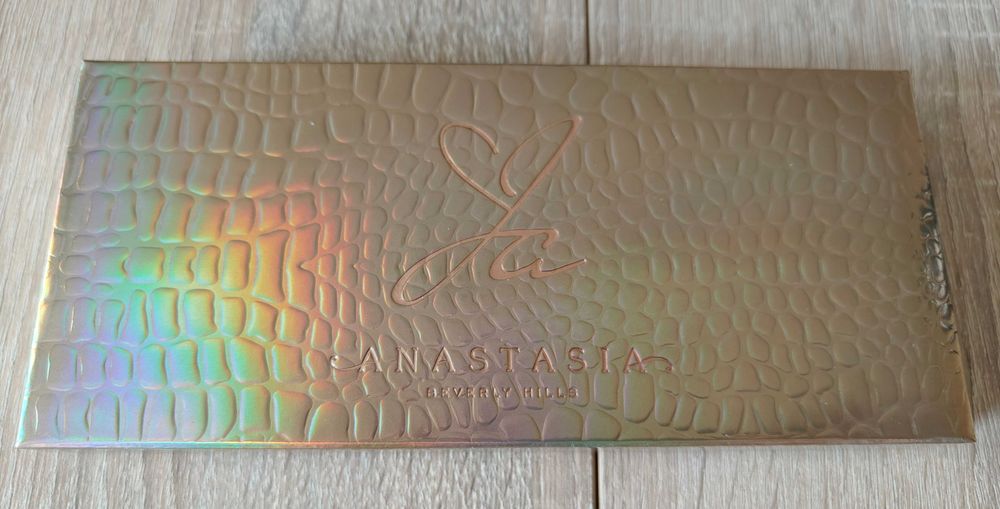 Nowa paletka cieni Anastasia Beverly Hills Jackie Aina