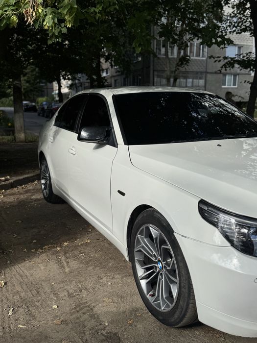 BMW E60 2008 • повністю обслужена•срочно