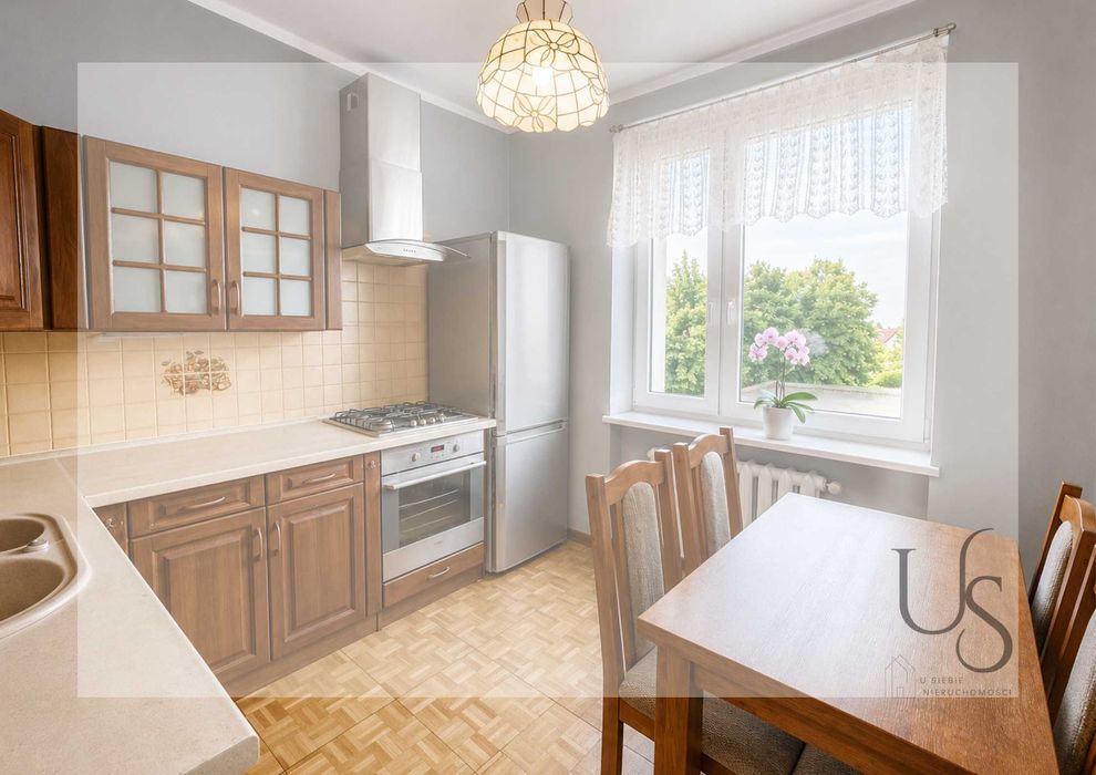 Między jeziorem a centrum - wygodne 3 POKOJE z balkonem