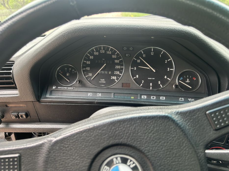 Бмв е30 1987року