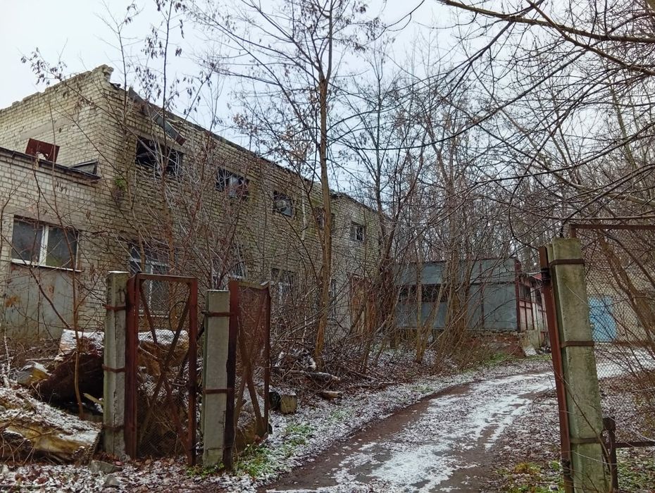 Продам нежитлове приміщення по вул.Балакірєва,поруч з 4 лікарнею