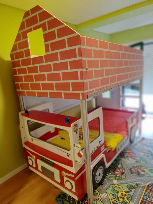 Beliche camião de bombeiros + Quartel de bombeiros. Preço sob consulta