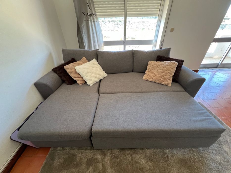 Sofá cama com baú de arrumação COMO NOVO