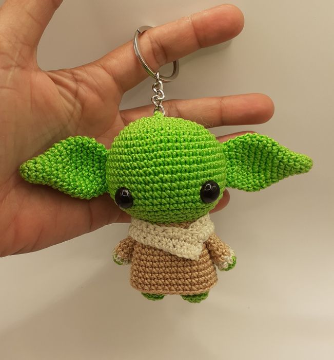 Porta chaves Baby Yoda em crochet