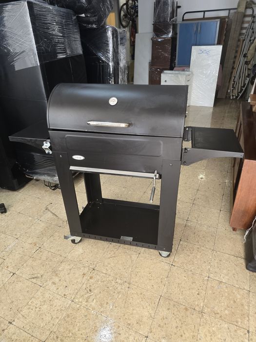 Vendo   grelhador a carvão