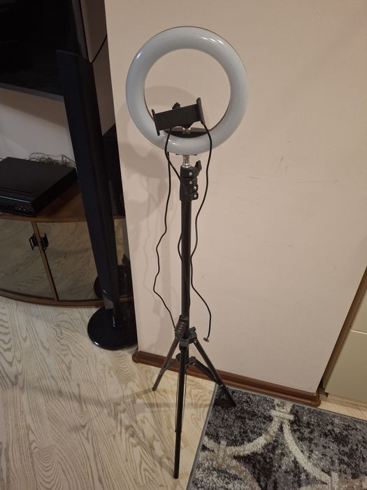 кільцева лампа м20