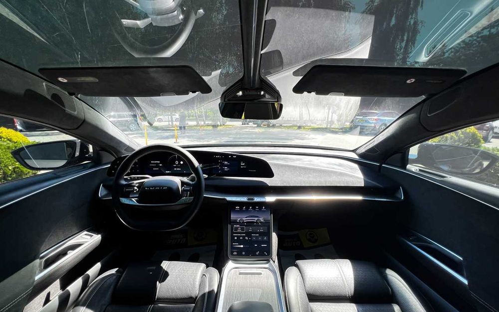 Lucid Air 2022 року
