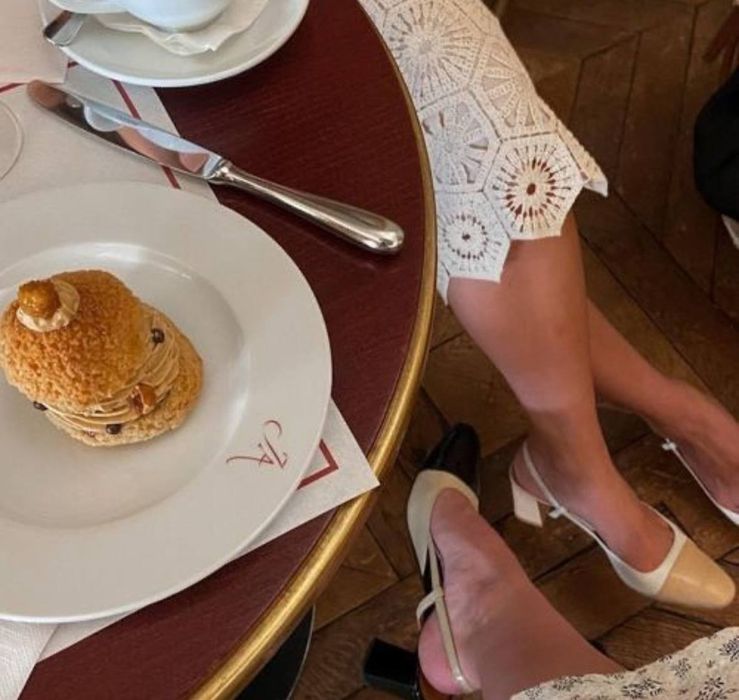 Туфлі Jonak, Франція