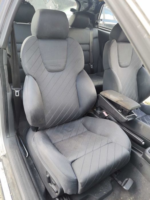 Środek wnętrze Fotel Kanapa Boczki RECARO AUDI A3 S3 8L 3 drzwi 00-03 KOMPLET