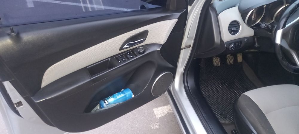 Шевроле Круз в хорошому стані