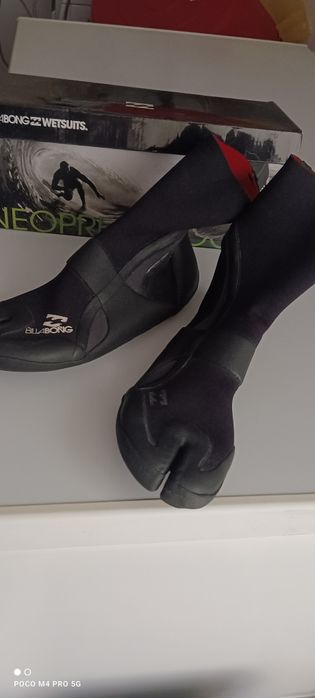 LOTE  Cama bebé + Botas surf +  Mochila