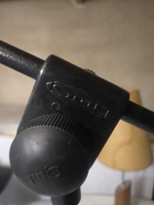 Tripé para microfone + cabo microfone