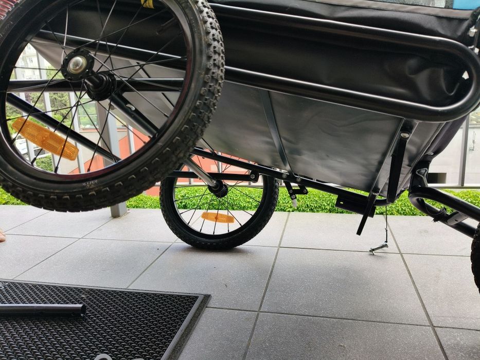 Przyczepa rowerowa dla psa