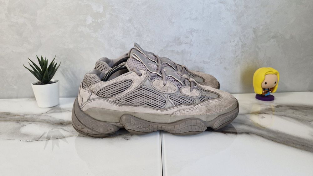 Кросівки Adidas Yeezy 500.Розмір 42.5