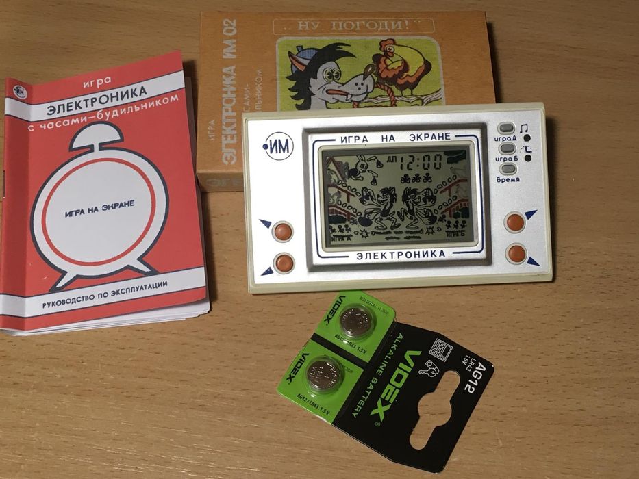 Новая  Игра электроника волк ловит яйца, ну погоди