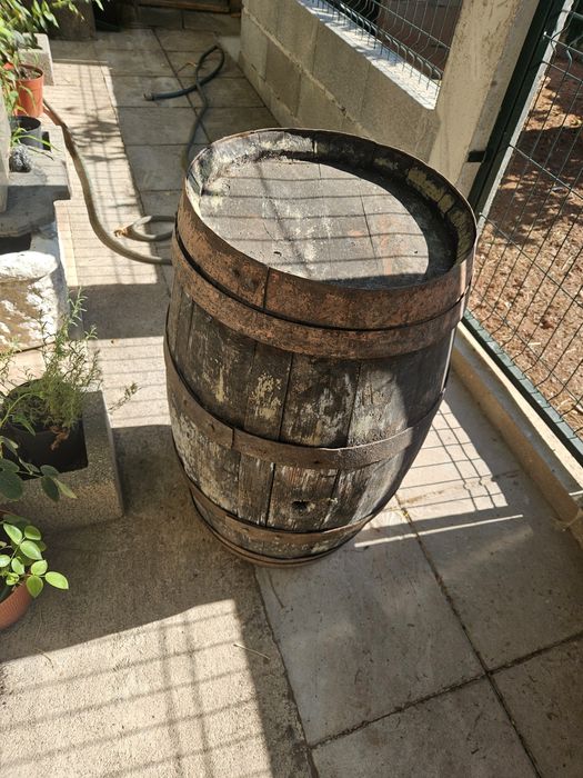 Barril/ pipa  de madeira