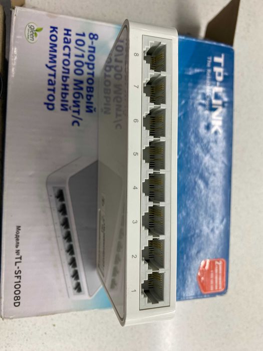 Комутатор TP-LINK TL-SF1008D 8-портовий 10/100 Мбіт/с настільний