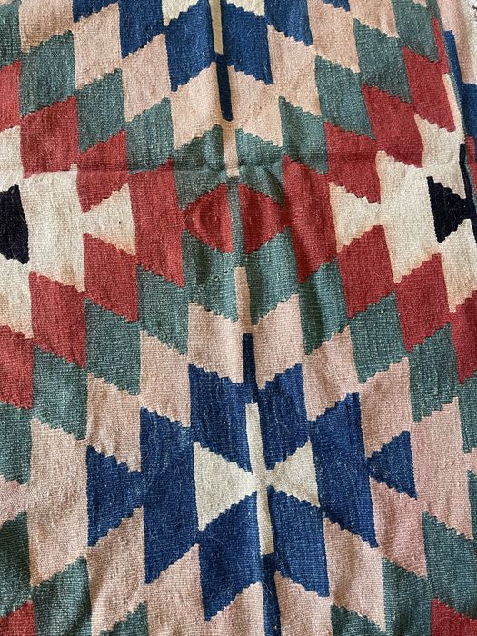 Tapete de Kilim original para sala grande