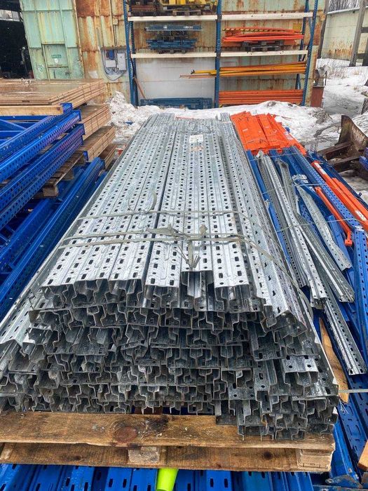 Продам вживані стелажі для складу. Поставка Березень 2026.