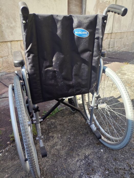 Cadeira de Rodas Invacare