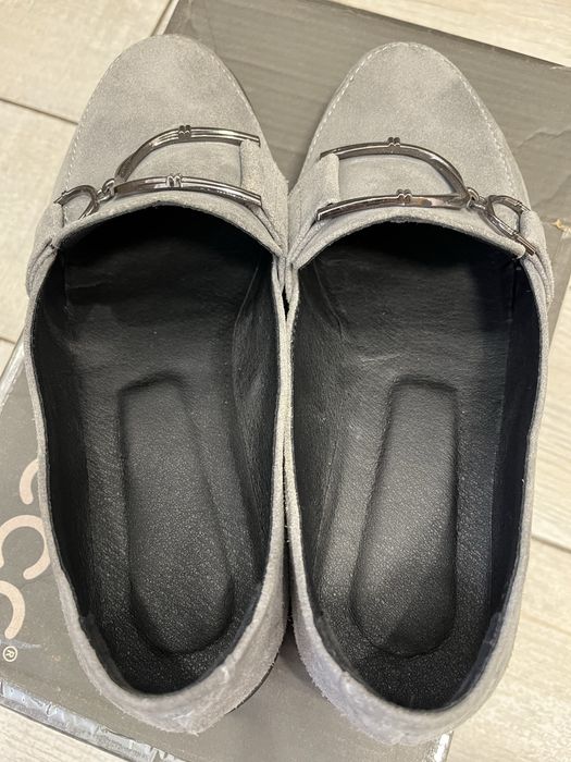 Жіночі туфлі. Лофери