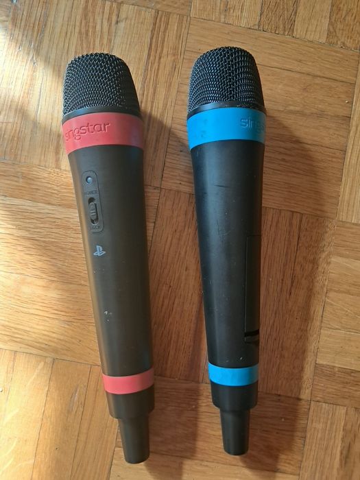 5€ Vendo 2 Micros da marca singstar avariados