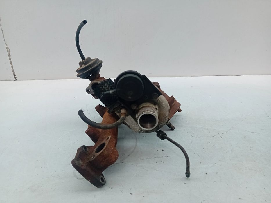 Turbo / compressor KIA Carens II (FJ)