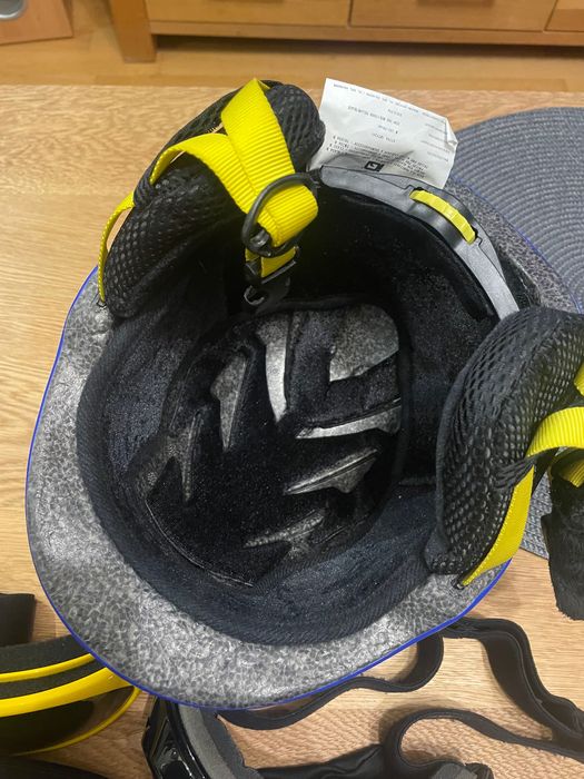 Kask narciarski  młodzieżowy