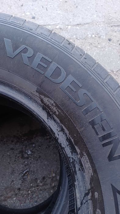 Vredestein Ultrac 215/70 R16 100H 2022r