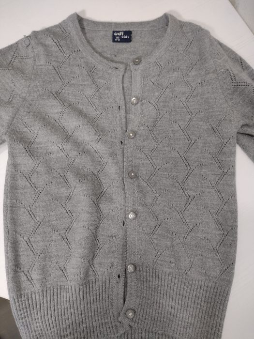 Продам сіру кофту р. 140-146