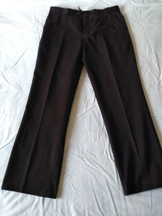 Fato castanho escuro, Under Blue64584422641410124