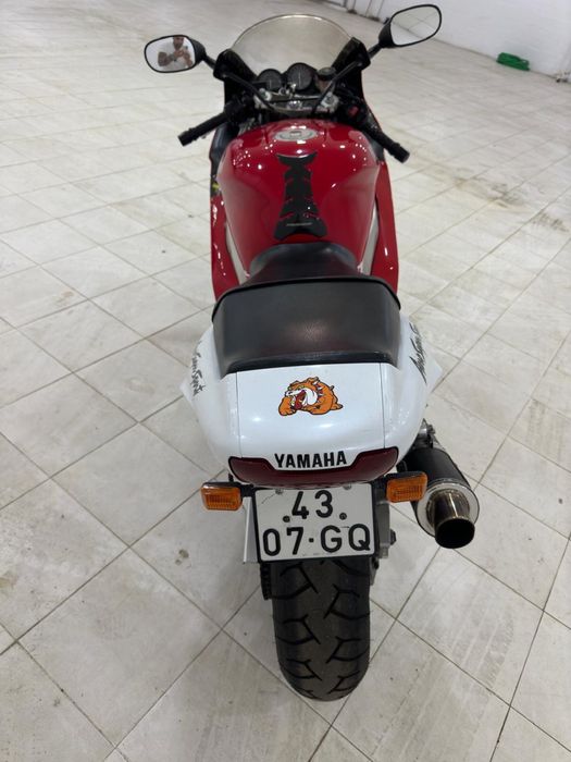 Yamaha  yzf 1000  thunderace