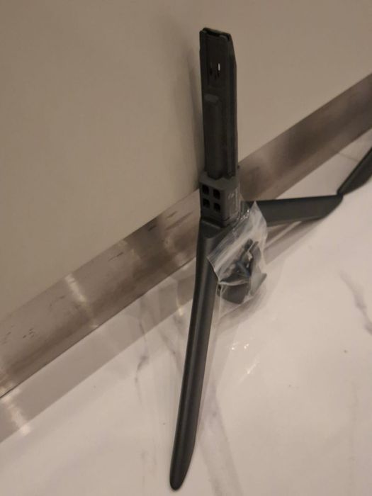 Suporte de TV Sawsung 75,5" Novo