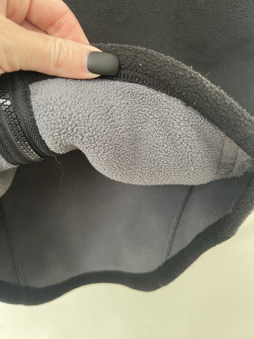 Продам флісову жилетку